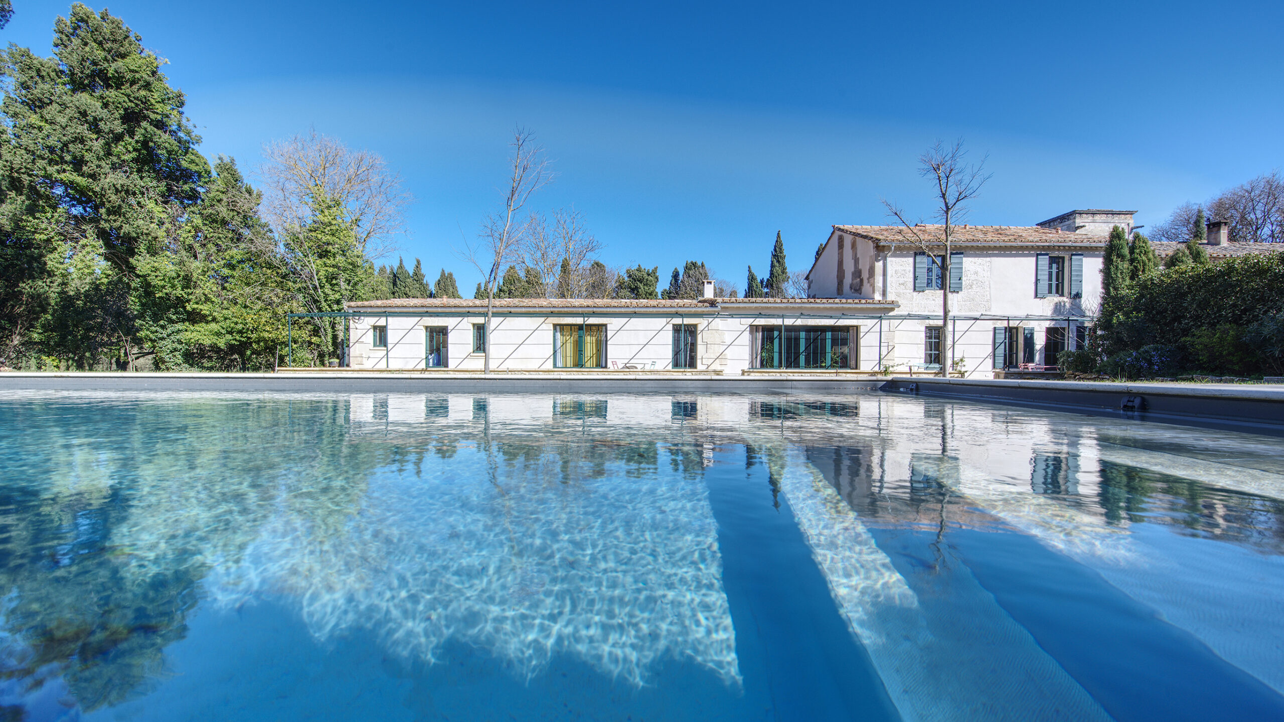 La piscine du mas du grand chêne à Saint Rémy de Provence