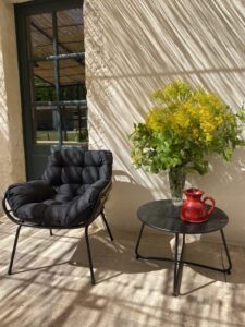 relaxing in Provence at saint Remy de provence