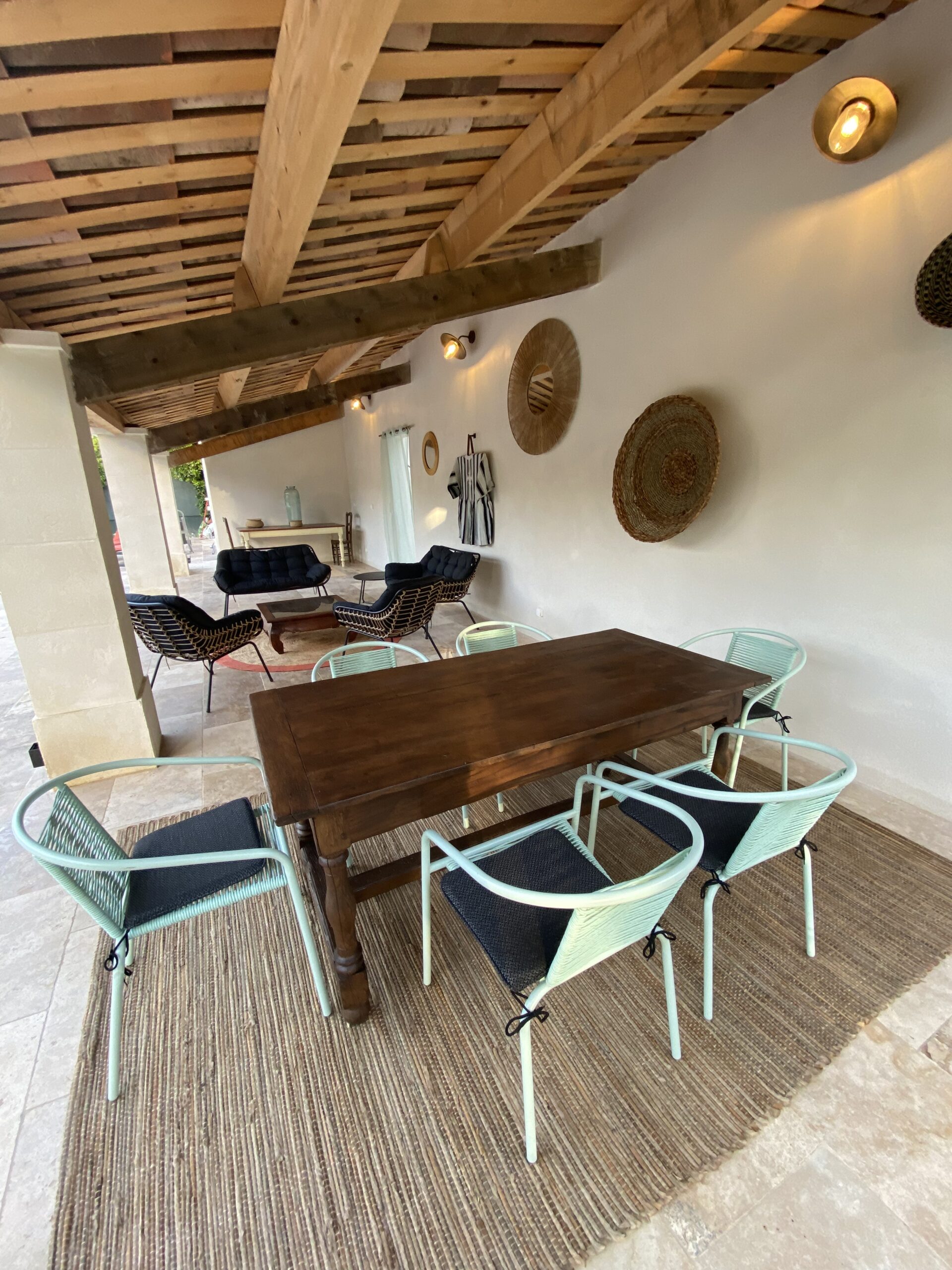 coin proche de la piscine du Mas du Grand Chêne à Saint Rémy de Provence à la location