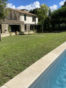 luxe vakantiehuis in Saint-Rémy-de-Provence omgeven door natuur